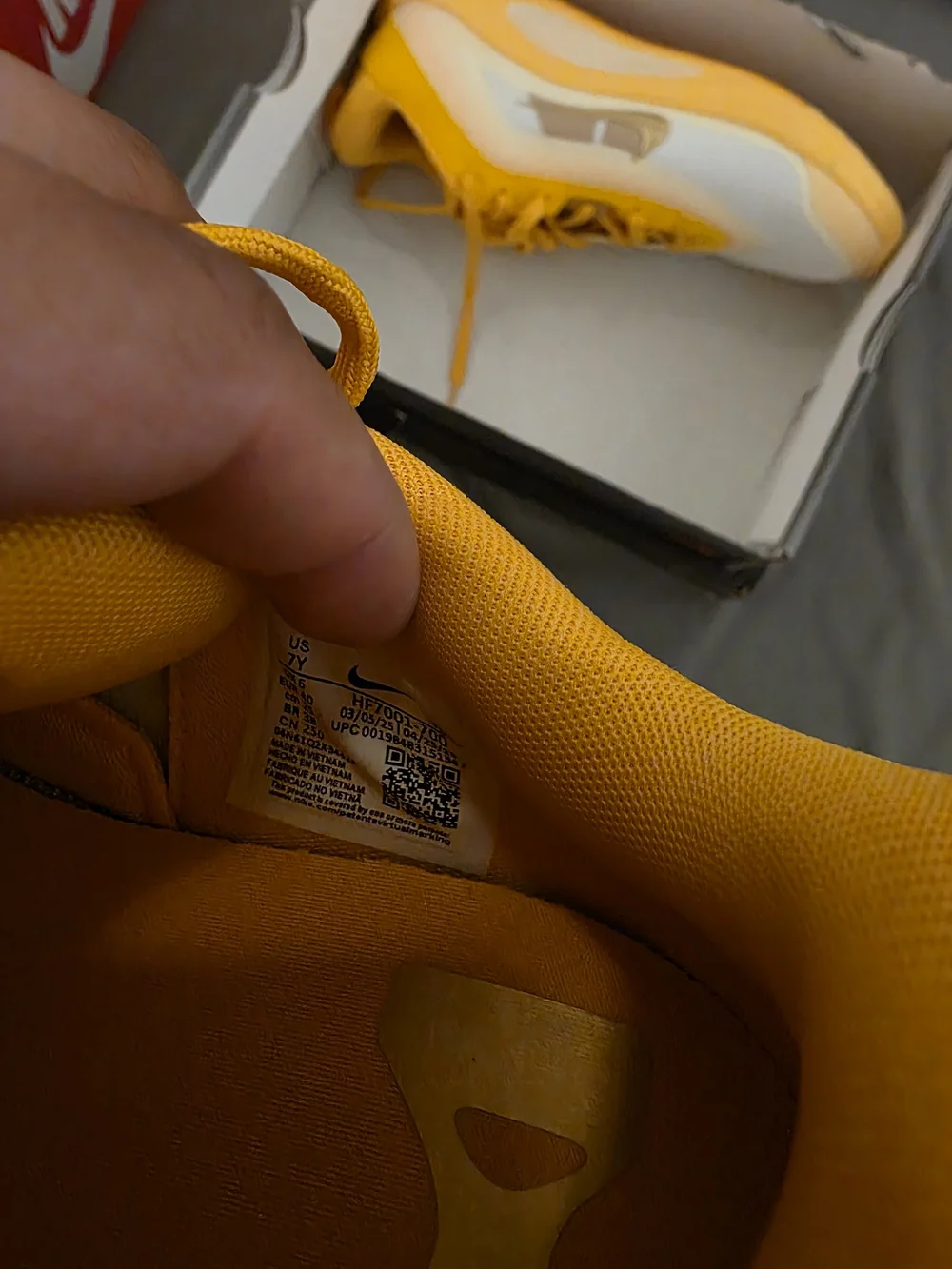 Nike Men’s Yellow/Gold Low-Top Athletic Sneakers Nike A'One 